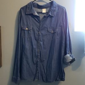 Denim button-up 22w/24w